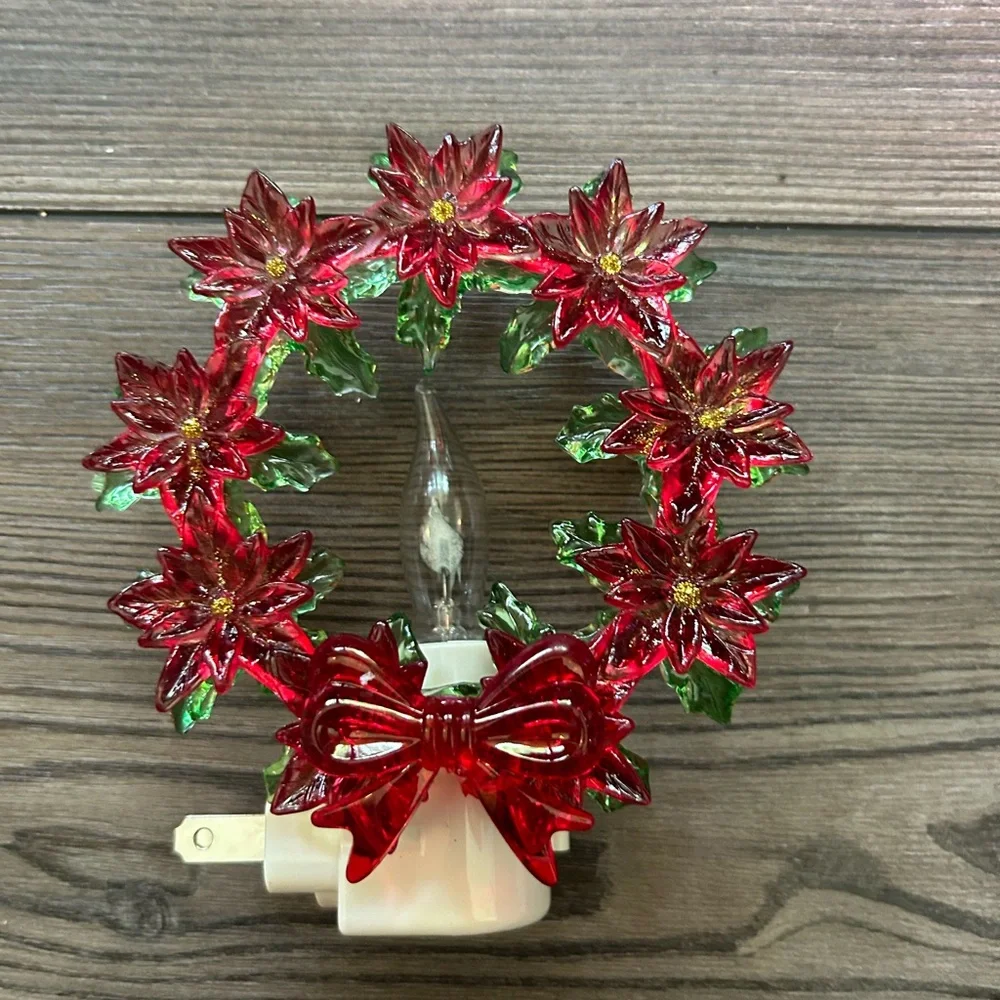 Holiday Poinsettia Wreath Candle Holder
